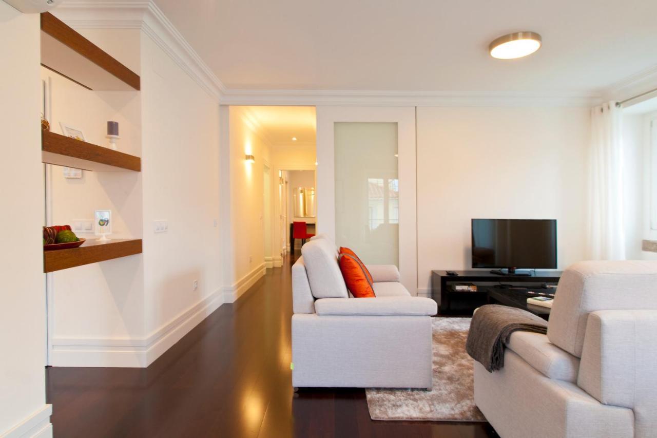 Baxia-Chiado Apartment With Incredible View Lisbona Esterno foto