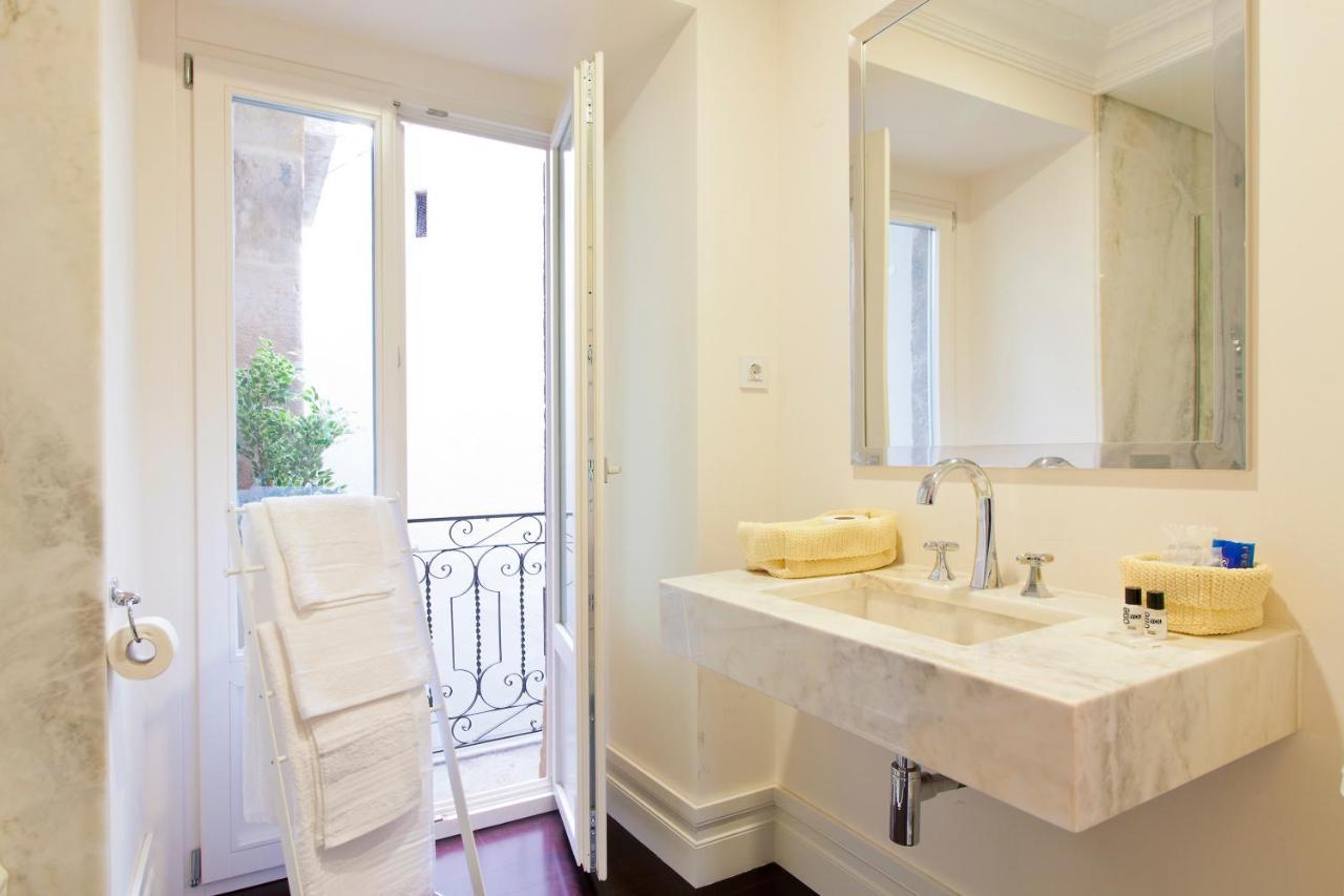 Baxia-Chiado Apartment With Incredible View Lisbona Esterno foto